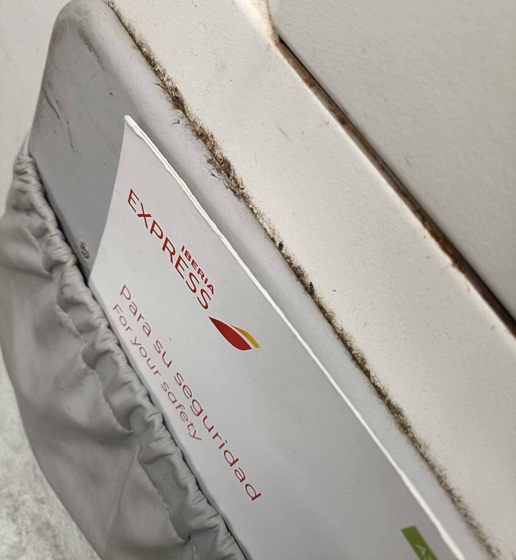 El peor avión de España: Mi experiencia en Iberia Express