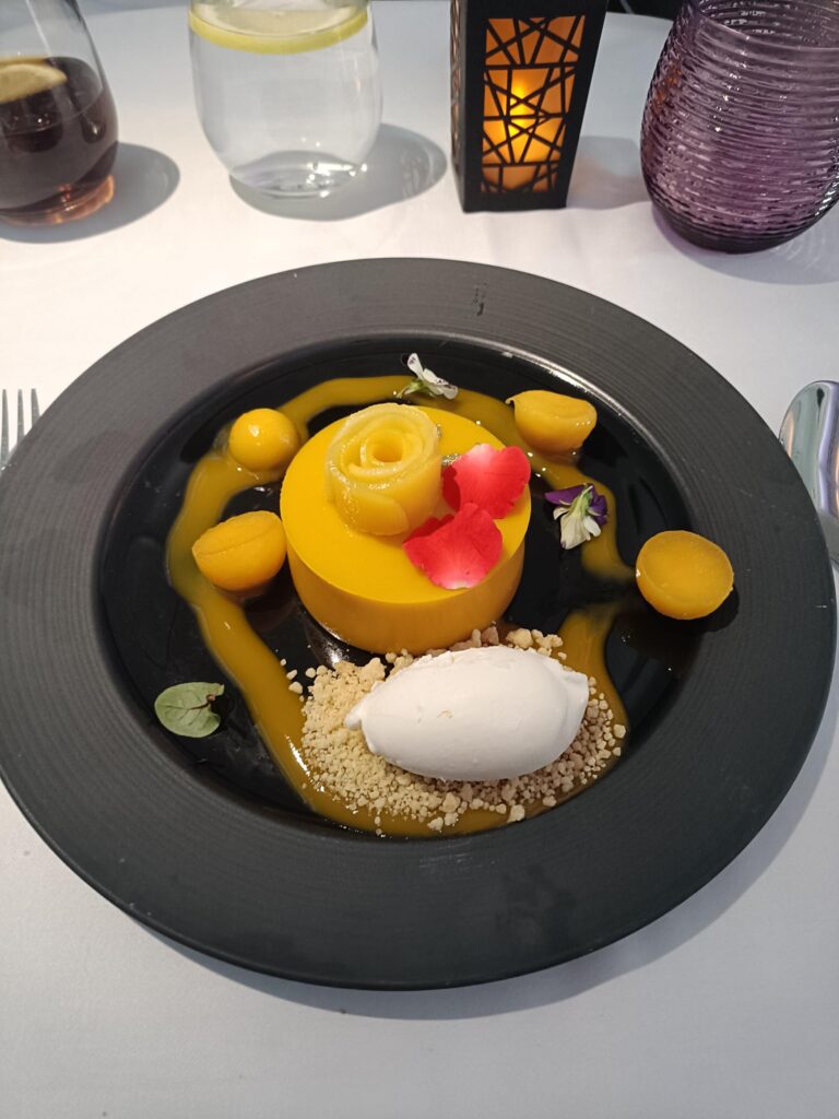 Business Class Qatar Airways A380 - Comida