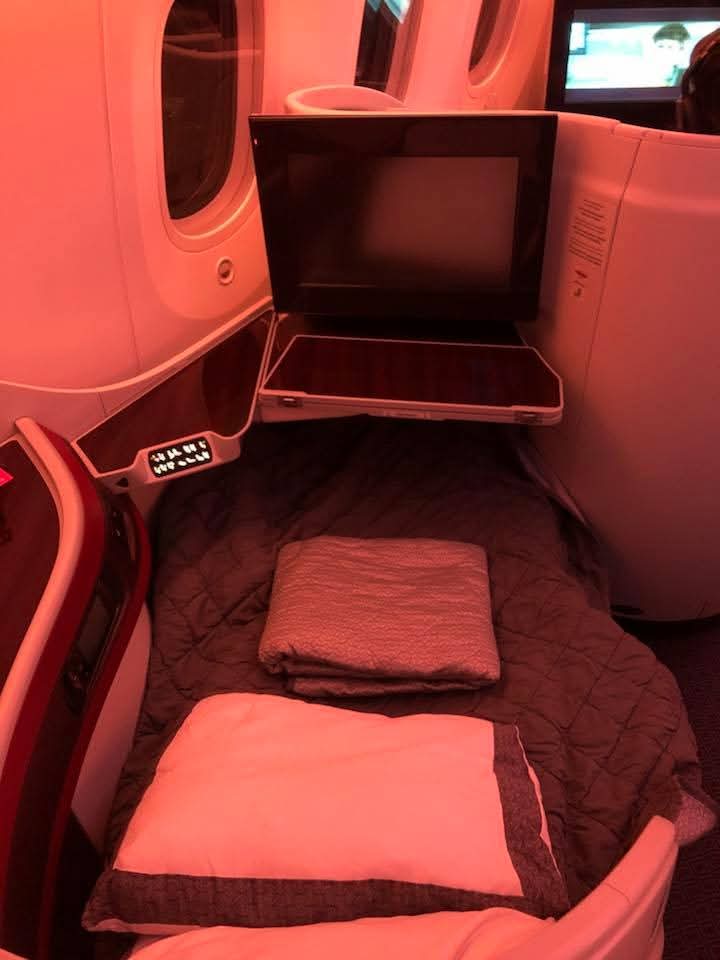 Business Class Qatar Airways Airbus A380 - Bangkok Doha