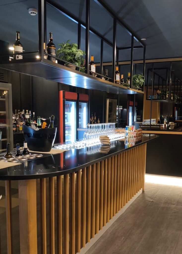 Iberia Sala VIP Dalí Madrid - La mejor lounge de España